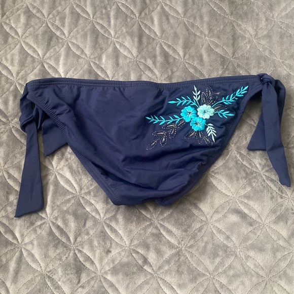 Lot of 5 swimsuit bottoms - Picture 7 of 11